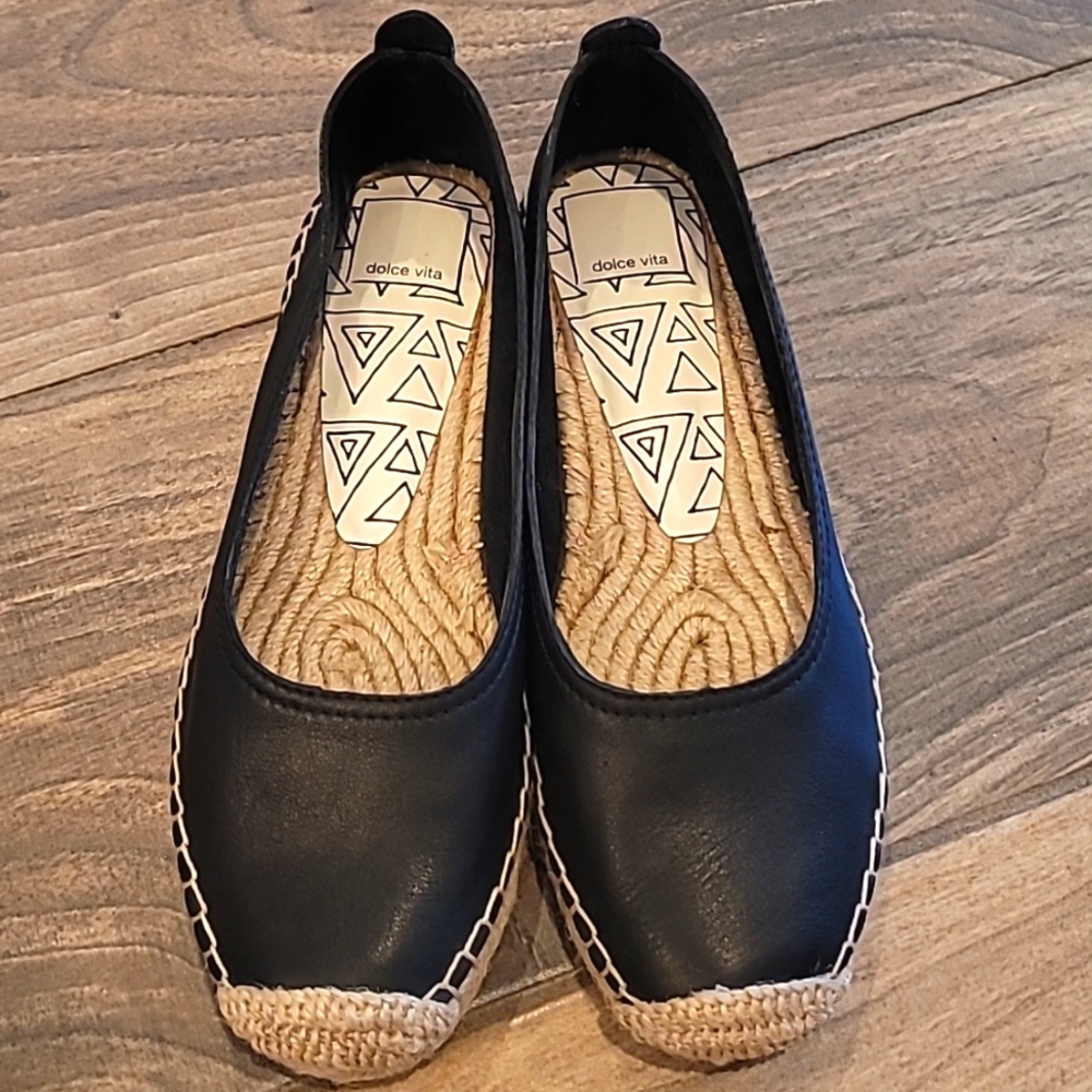NWOT Dolce Vita Taya Black Leather slip-on Espadrilles